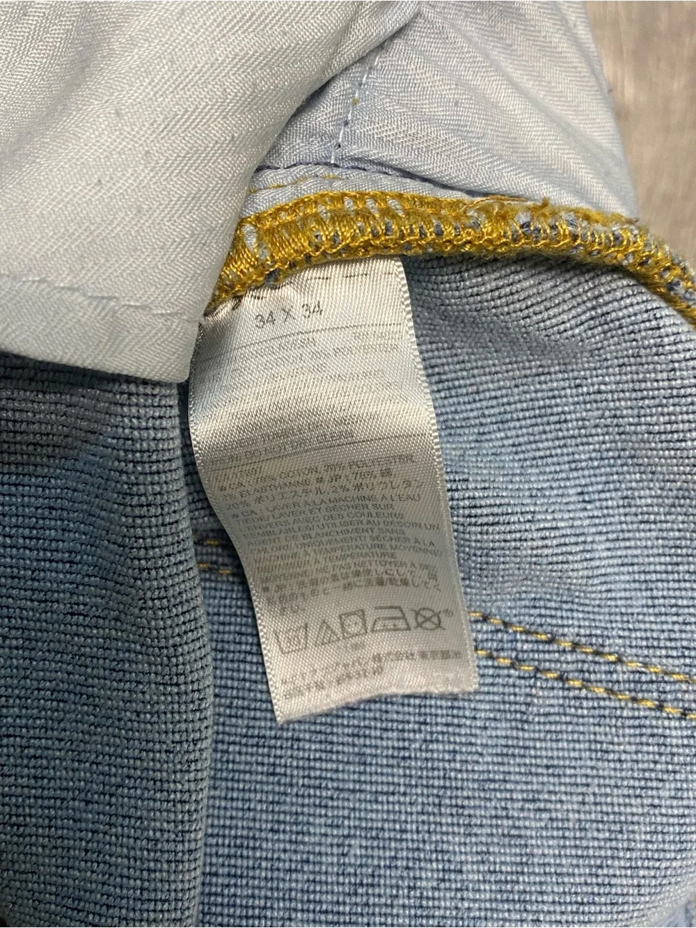 Banana Republic Men’s W34 L34 Slim Straight Jeans in Medium Blue
